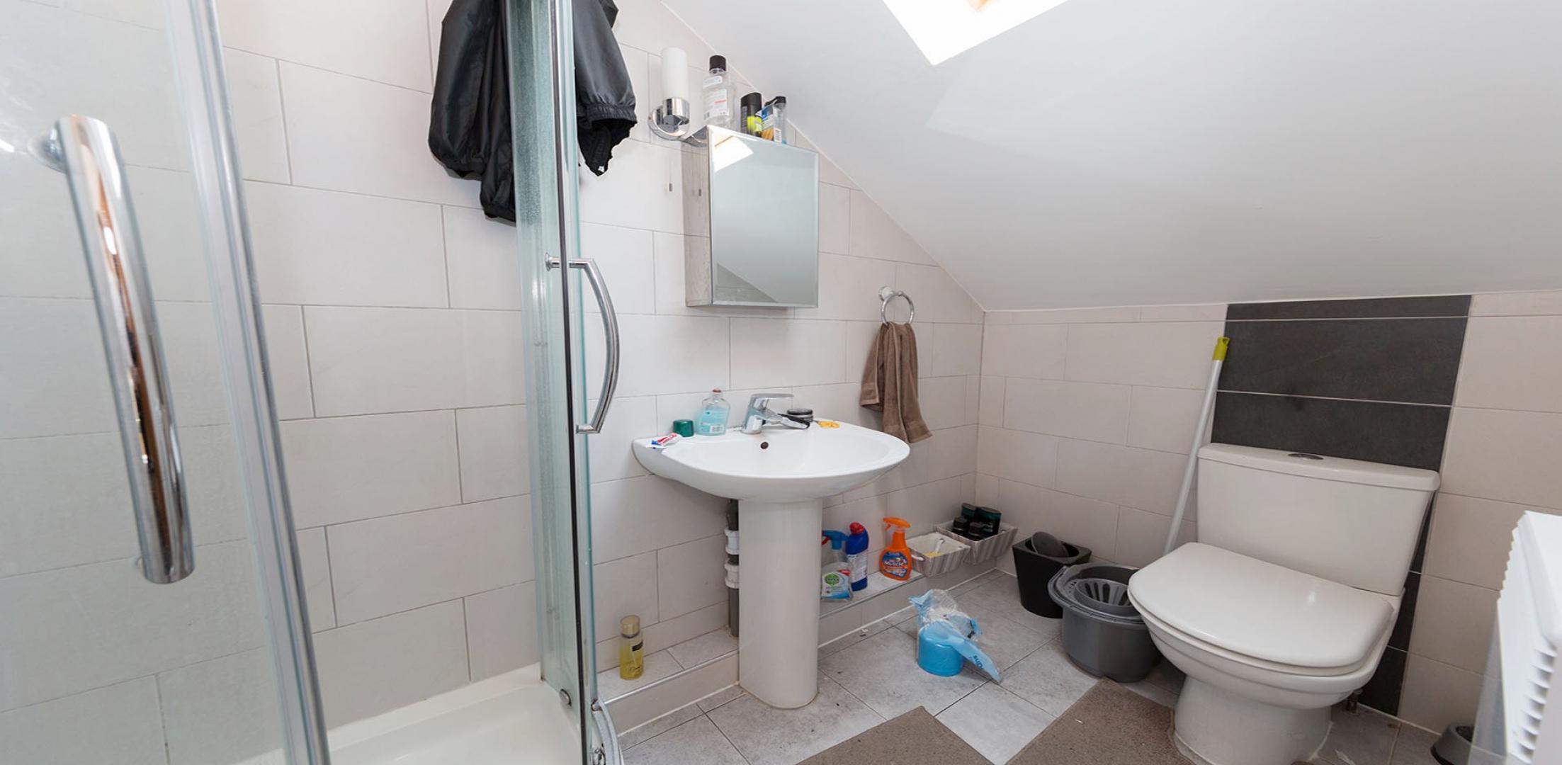 			COUNCIL TAX and WATER INCLUDED, Studio Apartment, 1 bath, 1 reception Studio			 Melrose Avenue, WILLESDEN GREEN